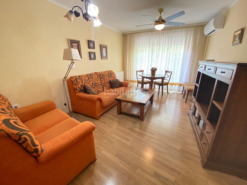 Foto f3585c7d-dd74-4046-88d3-d0f731eb81f7. Apartament amb calefacció aparcament a Centro Albacete