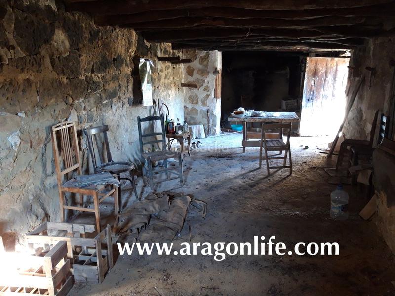 Foto 755d5a60-3cc6-45af-b511-1c70353ba2c2. Finca rústica a Maella