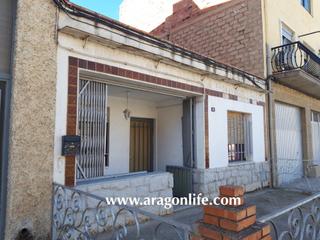 Casa a Avenida de aragón 10. Casa en maella. 170m2. 88.000€