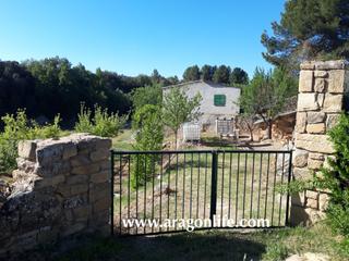Masia  N/a. Finca de regado de 4.779m2 + casa + piscina. calaceite. 75.000