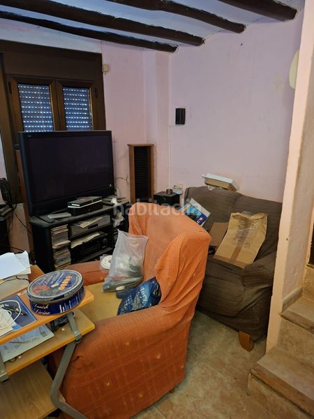 Foto f3556a94-9877-454a-b45d-1072a22f1164. Casa a calle zaragoza 1 a Fabara
