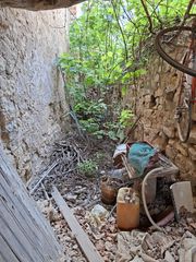 Business premise in Calle hospital 6. Corral de 22 m2 útiles en fabara