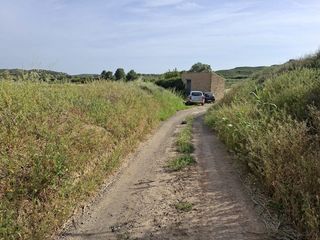 Casale in Caspe. Finca de regadío de 25.868m2 + edificio de 56m2. caspe. 46.000€