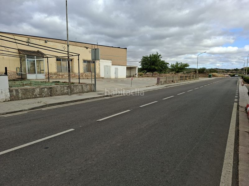 Foto 2fa6fd2e-b773-451c-931b-25fb7c09bcf7. Local comercial a avenida caspe 9 a Maella