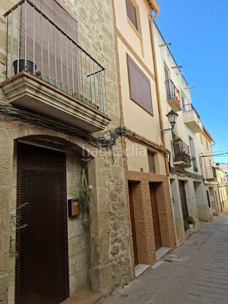 Foto e0cc20ce-a16e-43d6-9333-a1b1c0989b8d. Casa amb xemeneia a Maella