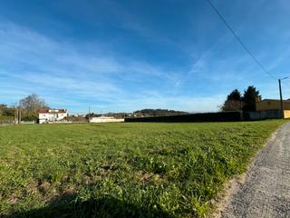 Terreny residencial  Travesía de cacheiras. Fincas llanas con frente grande