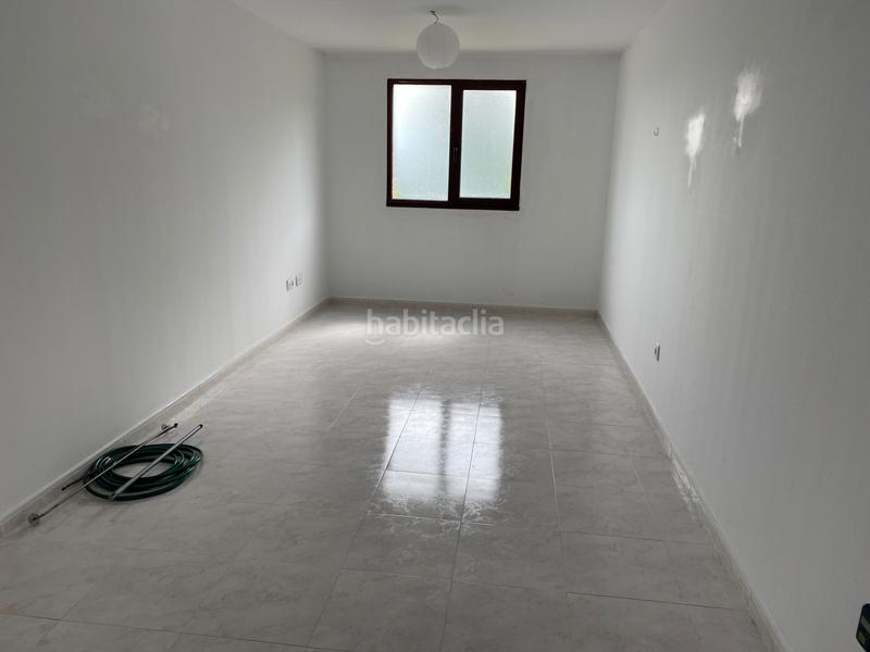 Foto 4b85986d-3a97-40b5-b51f-e6f4e7a668d1. Pis amb calefacció aparcament a Teo