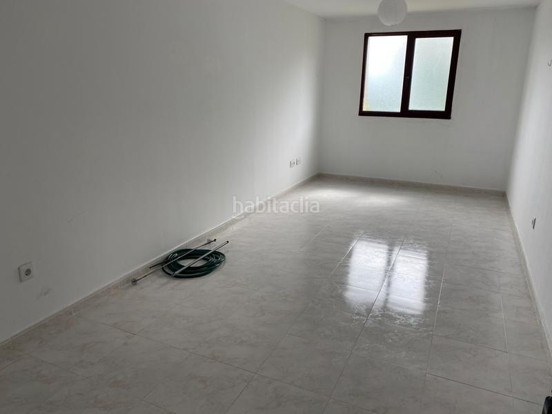 Foto 60fcf5ca-395a-42ec-ad2a-d40211850295. Pis amb calefacció aparcament a Teo