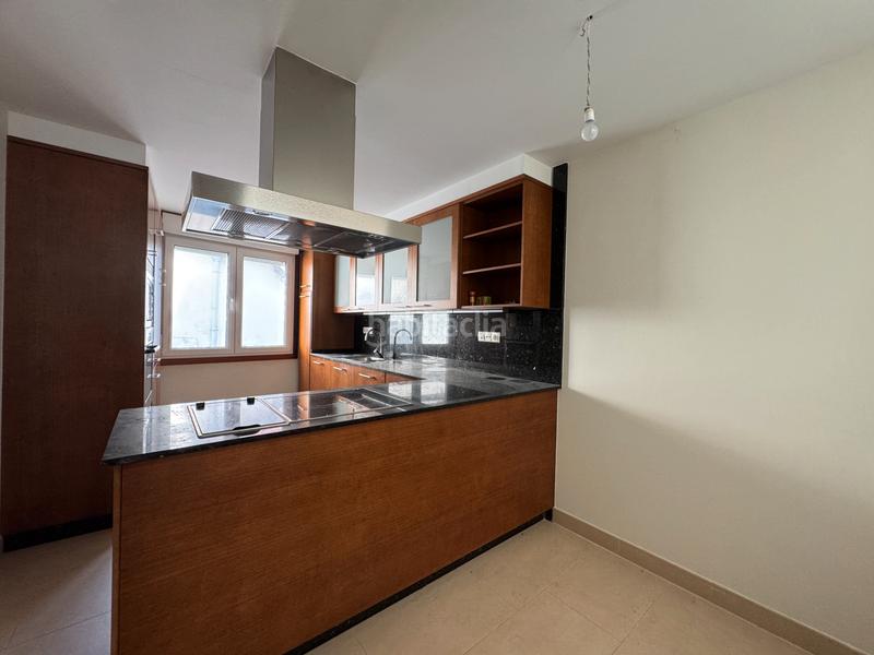 Foto 9a6cf771-3bf5-4d86-b769-d4d5f3f5c700. Semi detached house in Ciudad Vieja Coruña (A)