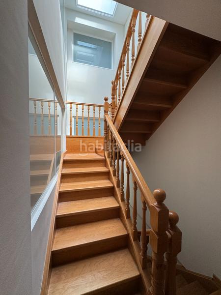 Foto feb06898-cdc9-49ab-aa06-17ebf357436a. Semi detached house in Ciudad Vieja Coruña (A)