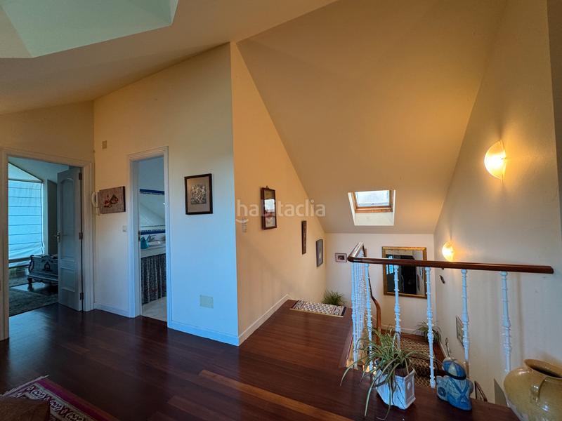 Foto 2f2f4b4f-b01d-4c66-9c56-6a985caf2811. Chalet mit heizung parking in Parroquias de Santiago Santiago de Compostela