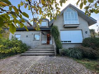 Chalet  Portela villestro. Chalet individual con casa de invitados