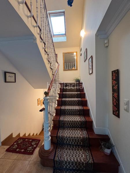 Foto f9c0503b-f080-498d-9f27-2ba062d447d8. Chalet mit heizung parking in Parroquias de Santiago Santiago de Compostela