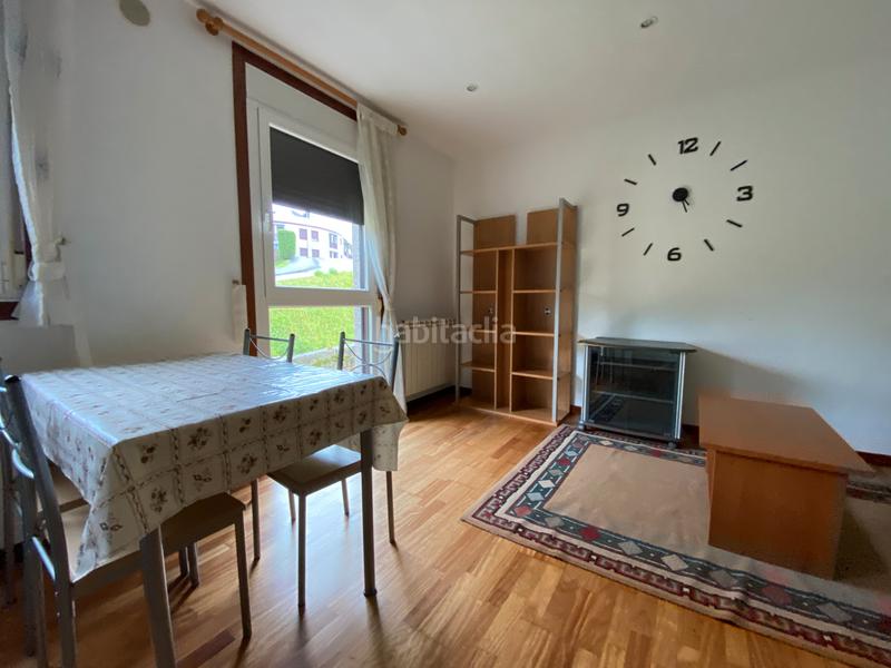 Foto 6c88ef3d-f238-42a7-b7d8-1776954b040d. Alquiler piso zona tranquila proxima a santiago en Teo