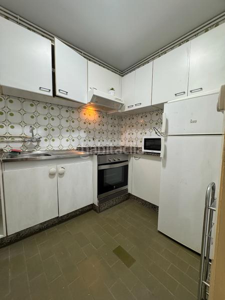 Foto ed38a85c-5115-49c9-ae5d-bd1d424f0c75. Alquiler ático piso en zona muy tranquila en Campus Norte - San Caetano Santiago de Compostela