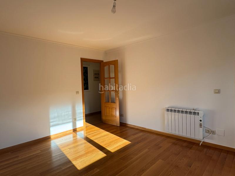 Foto 71deb0d5-5b5a-4ddb-990a-e0853a093b36. Affitto appartamento con riscaldamento parcheggio in Santiago de Compostela