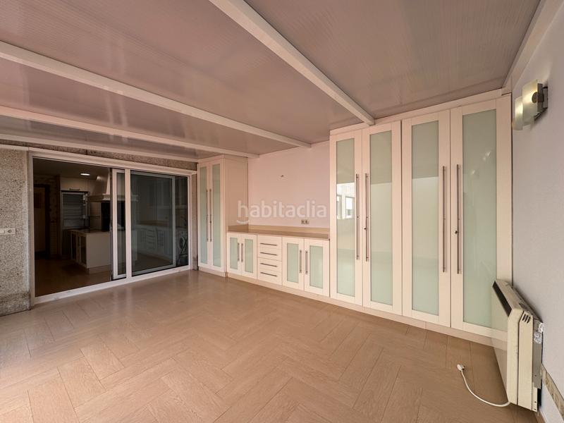 Foto 763238df-d2d0-47db-8690-97b1c6b37423. Lloguer pis amb calefacció aparcament a Ensanche - Sar Santiago de Compostela