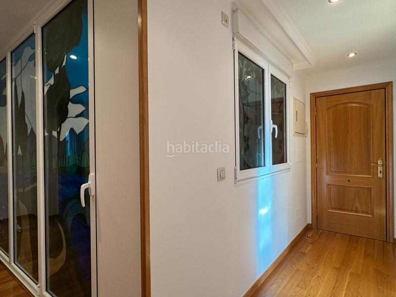 Foto 761f5a4a-fcab-4d8d-9cdc-0388fd91e6c2. Miete etagenwohnung mit heizung parking in Ensanche - Sar Santiago de Compostela