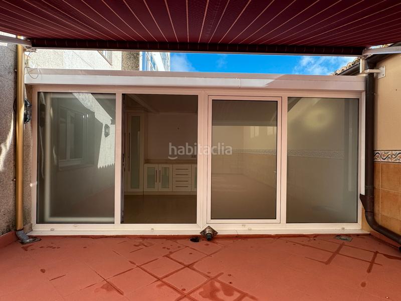 Foto 8ca455d2-8cfa-4baf-98f7-d2ff75eb2d42. Miete etagenwohnung mit heizung parking in Ensanche - Sar Santiago de Compostela