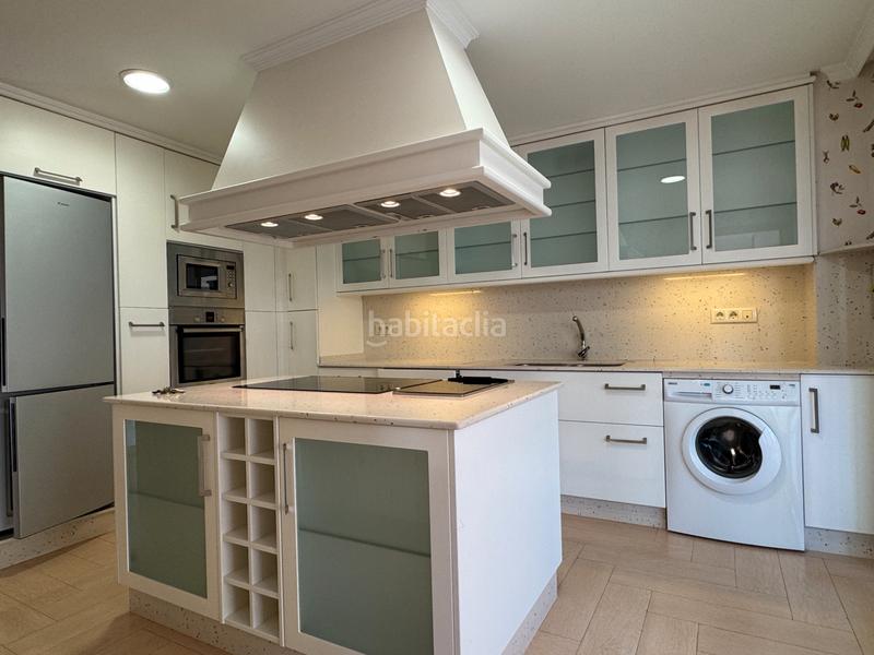 Foto c91b63db-e022-462e-bd30-69d8d9eaabc9. Miete etagenwohnung mit heizung parking in Ensanche - Sar Santiago de Compostela