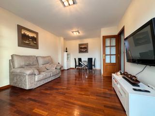 Miete Etagenwohnung  Travesía de cacheiras. Piso muy soleado