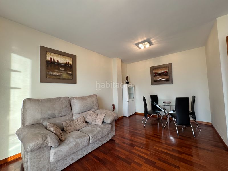 Foto 2845ff6a-30ec-43dc-86ef-3e18b39ee072. Rent flat with heating parking in Teo