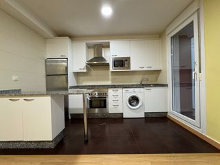 Lloguer Pis  Ac-841. Bonito piso con terraza grande