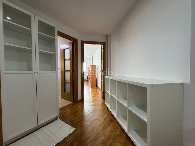 Foto 404ea3a3-2ebd-4aac-b483-de3691853dc6. Rent flat with heating parking in O Milladoiro Ames