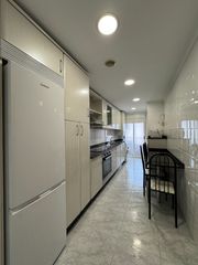 Miete Etagenwohnung  Travesía de cacheiras. Piso muy comodo y luminoso