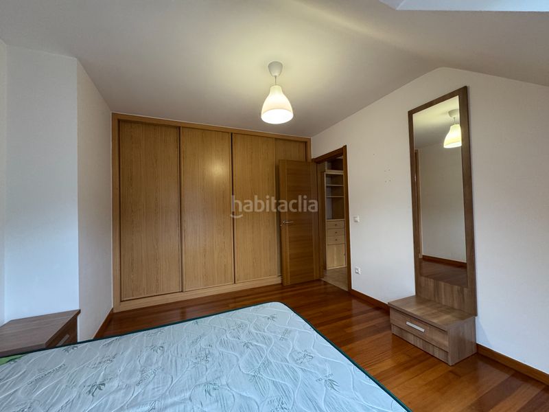 Foto 0586fd7e-fdd7-4374-bcde-500b8901bd0d. Rent flat with heating parking in O Milladoiro Ames