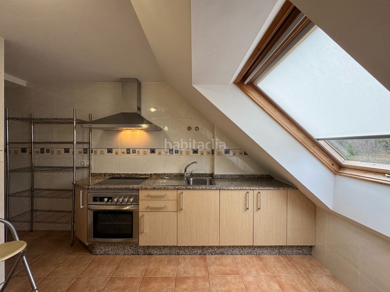 Foto ce0772ae-f664-4bc9-a71c-116bd3565b6d. Rent flat with heating parking in O Milladoiro Ames