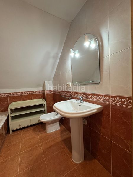 Foto b0caf353-616d-4770-a38a-40cef5f03959. Casa adossada amb xemeneia calefacció aparcament a Teo
