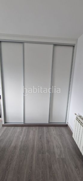 Foto a04e2c3c-d83a-4e16-9301-297f6be44e7b. Rent flat with heating in Ordes