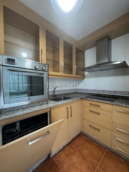 Foto ac109850-848e-46a4-8c91-35cdcc5d7993. Alquiler casa adosada chalet adosado a pocos minutos de santiago en Teo