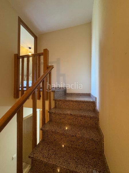 Foto fb7e6ff5-0a0b-456f-9dbc-f0d55d6aef28. Alquiler casa adosada chalet adosado a pocos minutos de santiago en Teo