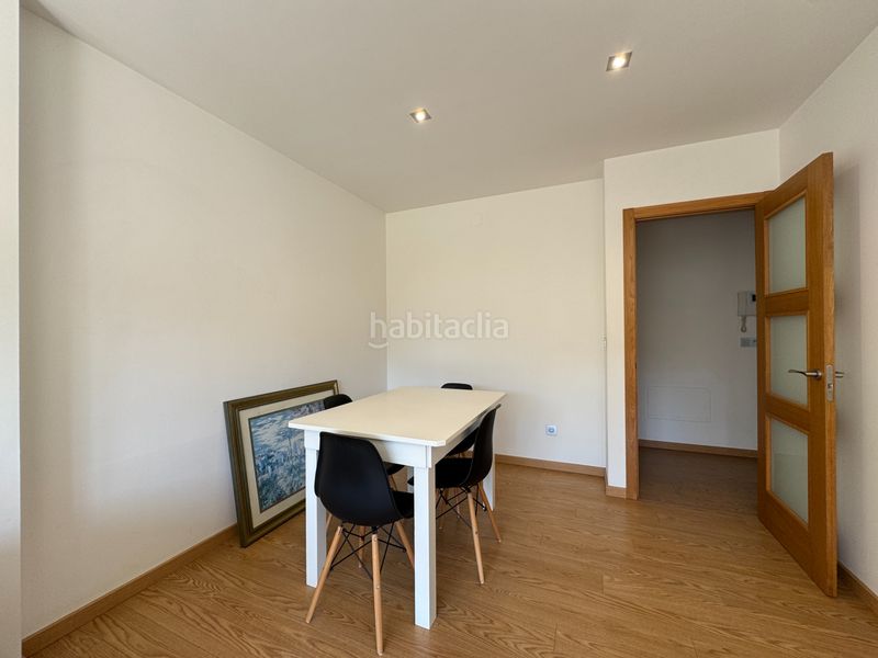 Foto 446b3260-2f75-4fab-92bb-abc5910eca5b. Location appartement avec chauffage parking dans Teo