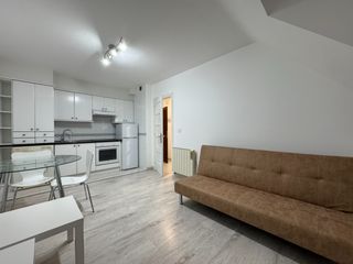 Appartement  Calle compostela. Ático con vistas a la naturaleza, ascensor y posibilidad de alqu