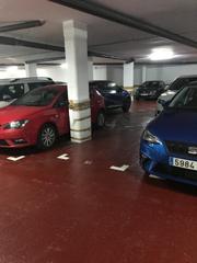 Rent Car parking in Carrer d'aribau 253. Plaza de parking coche pequeño en galvany