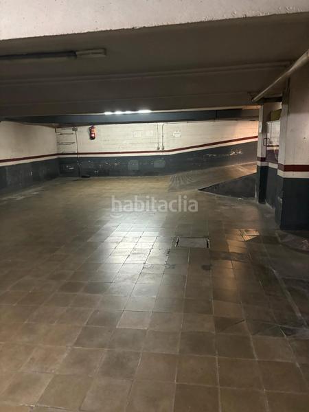 Foto db4b5fed-bc6b-4877-bc69-5c5d9765ae32. Parking coche en via augusta 143 plaza de parking coche pequeño en galvany en Barcelona