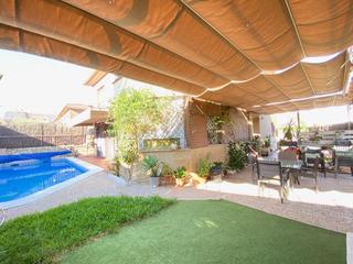 Xalet  Dr anton civit. Chalet en venta en urb. guadiana  avda. elva, 5 dormitorios.