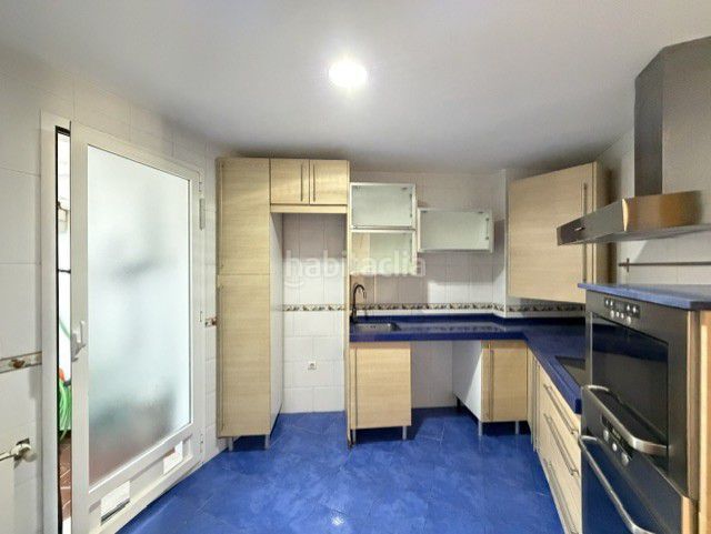 Foto b860310d-59b9-4aa9-9a30-35788aa3e940. Casa adossada amb aparcament a Carretera de Sevilla - Los Montitos Badajoz