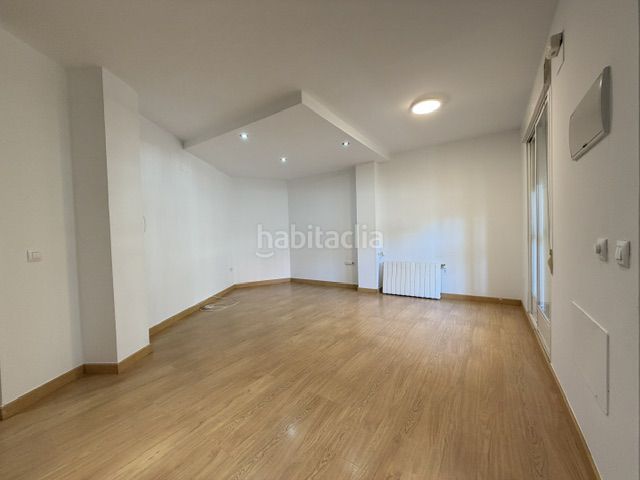Foto f5eafddc-7242-42de-983d-cffbe409d6d5. Casa adossada amb aparcament a Carretera de Sevilla - Los Montitos Badajoz
