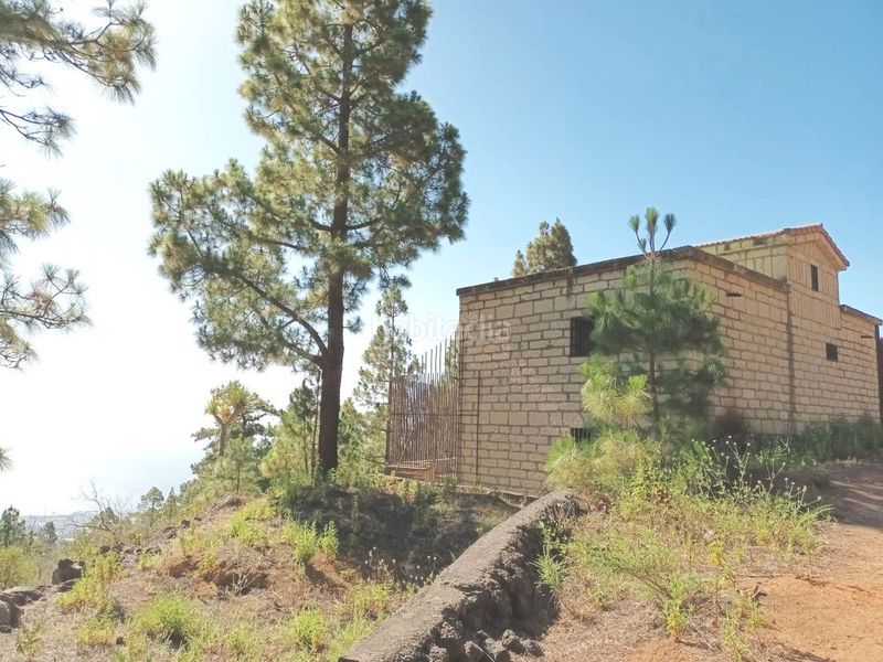 Foto cdd1e5bc-2824-440c-919c-a4363e8564c8. Xalet amb aparcament a Arafo