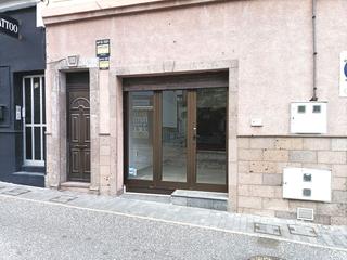 Location Local commercial  Avenida condes santa maria de abona. Local de 67m2, muy céntrico, en candelaria
