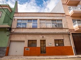 Casa  Calle roquero. Se vende casa en el sobradillo