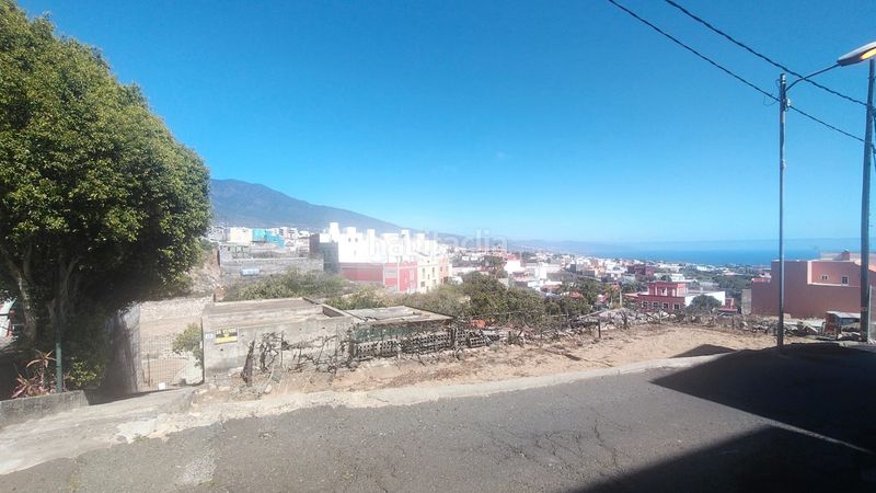 Foto db9230fc-d84d-4cb7-96cd-bba8bef540c1. Terreny residencial a Centro Güímar