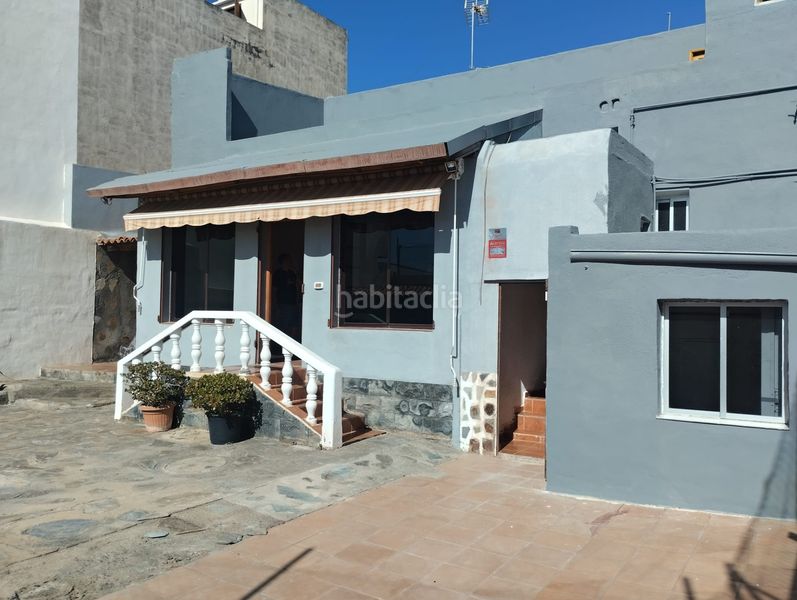 Foto 38cfaccd-e431-435d-975c-68a6fcede12f. Casa adossada amb aparcament a Centro Güímar