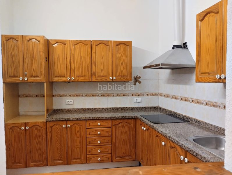 Foto 4a8e6444-5adc-4fec-b0bf-8bcfd4d1b165. Casa adossada amb aparcament a Centro Güímar