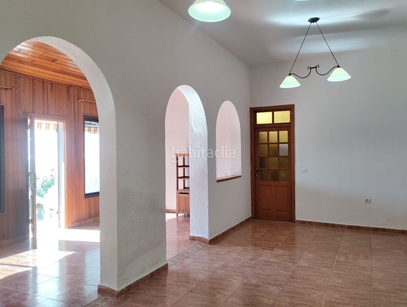 Foto ed8eea3b-970d-460f-bf4f-1697bf916c0b. Casa adossada amb aparcament a Centro Güímar