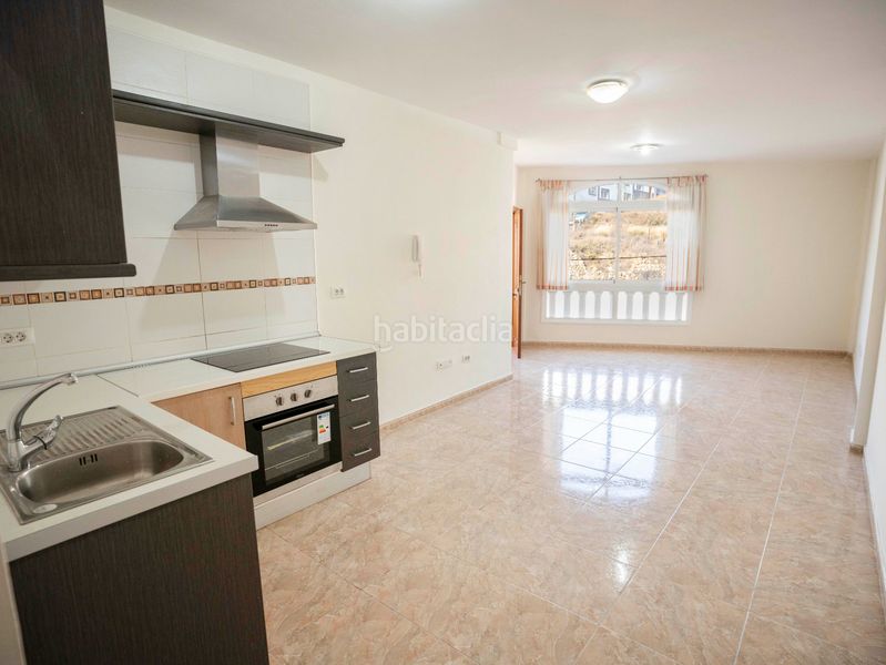 Foto 1ccfe2c7-4efd-4398-847d-afc9882068c7. Apartament amb aparcament a Centro Güímar